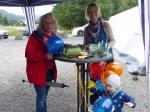 Luftballone mussten aufgeblasen werden - auch Anton half mit
